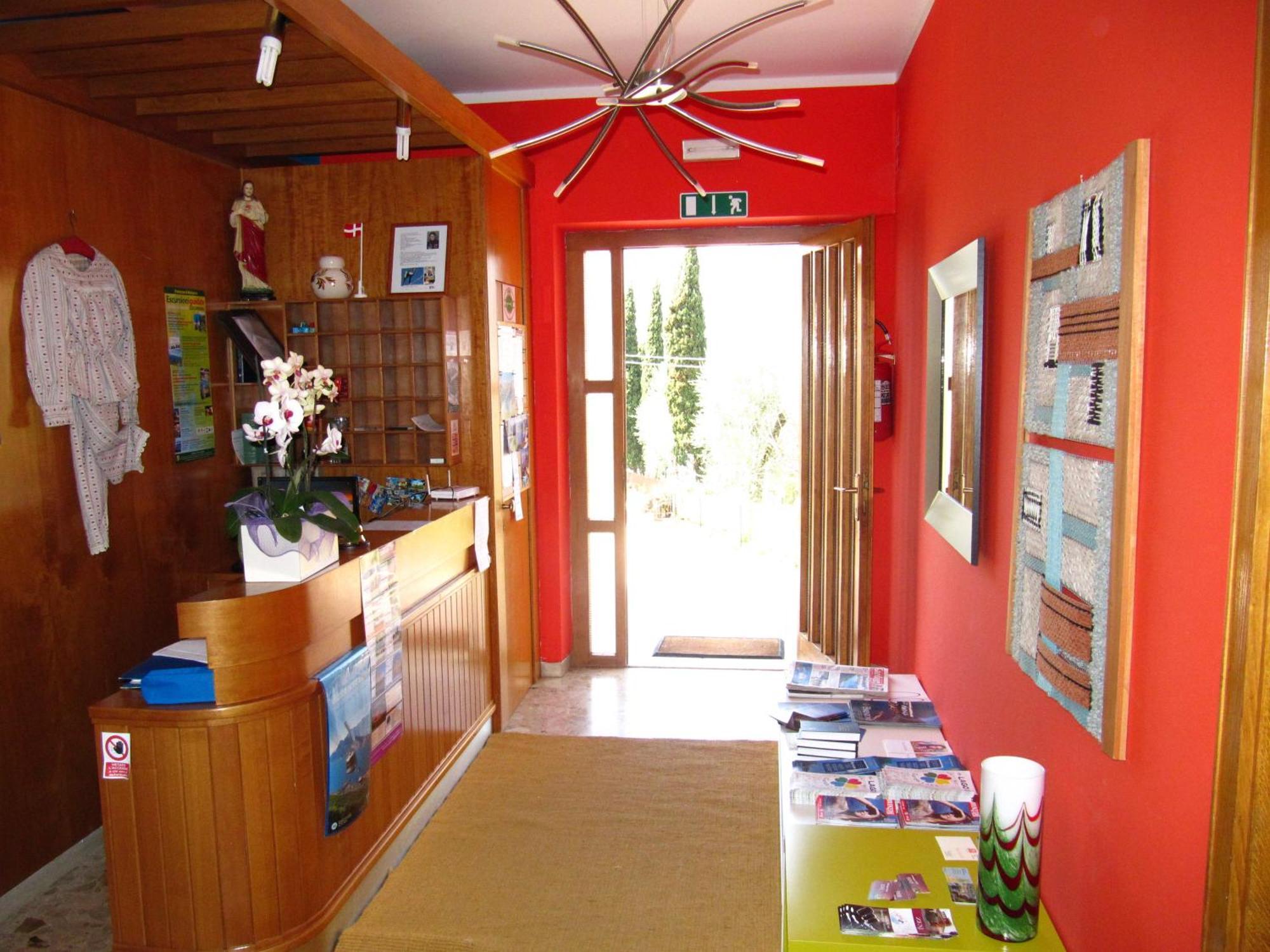 Hotel Carlo Brenzone sul Garda Exterior photo