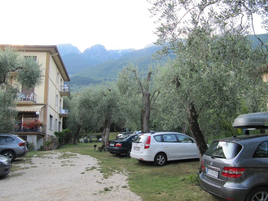 Hotel Carlo Brenzone sul Garda Exterior photo