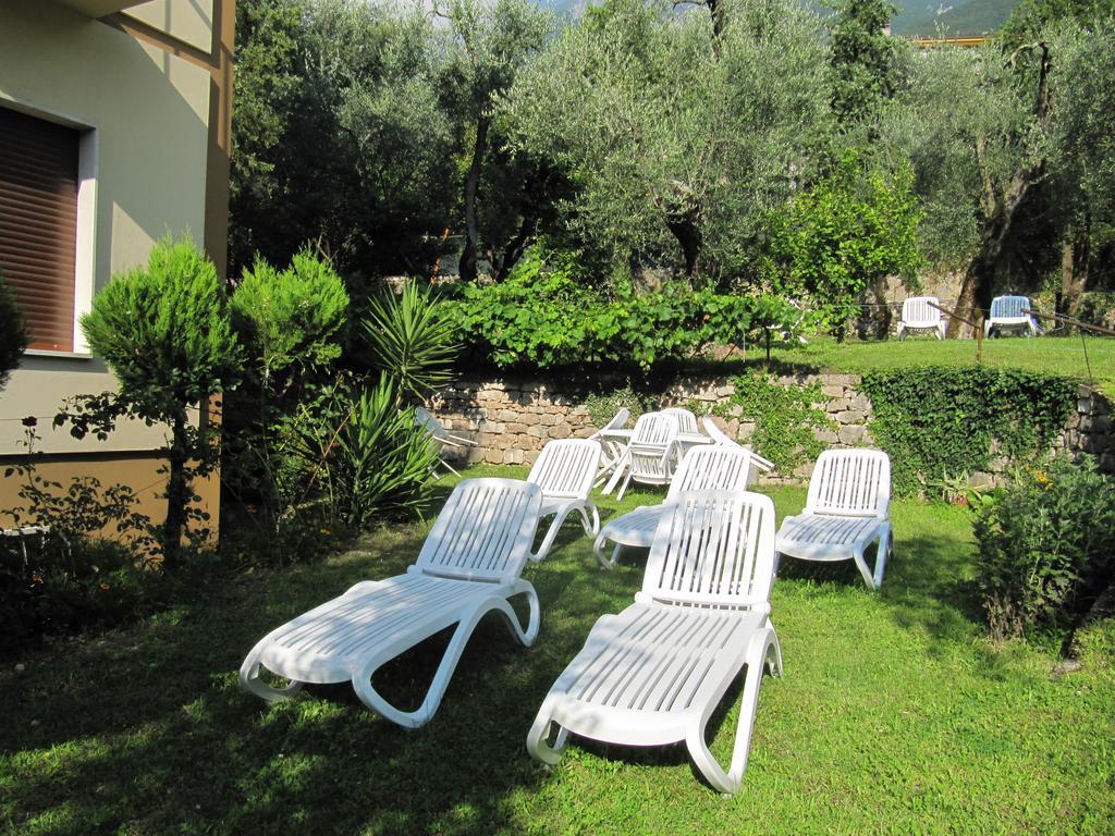 Hotel Carlo Brenzone sul Garda Exterior photo