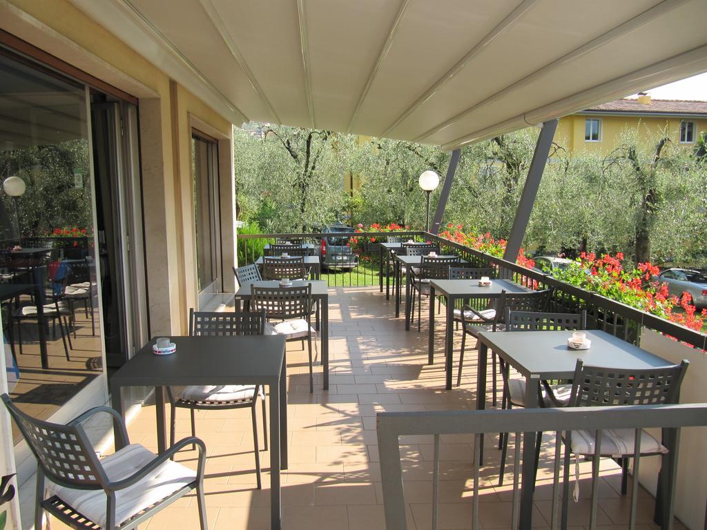 Hotel Carlo Brenzone sul Garda Exterior photo